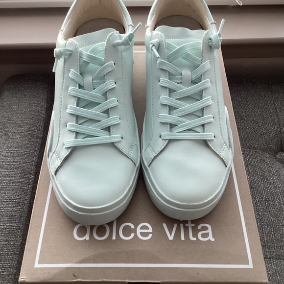 Dolce Vita Women's Zina 360 Lace-Up Sneakers, size 10 - Picture 8 of 13